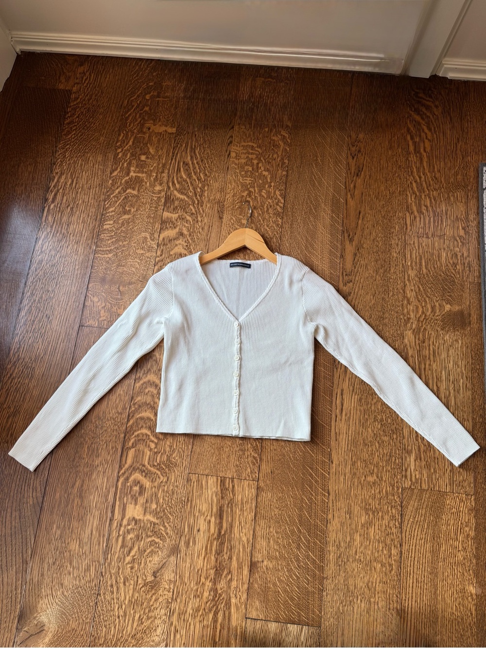 Brandy Melville White Cropped V-Neck Button Cardigan
